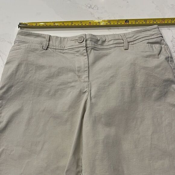 Talbots light tan Bermuda Shorts - Picture 3 of 7